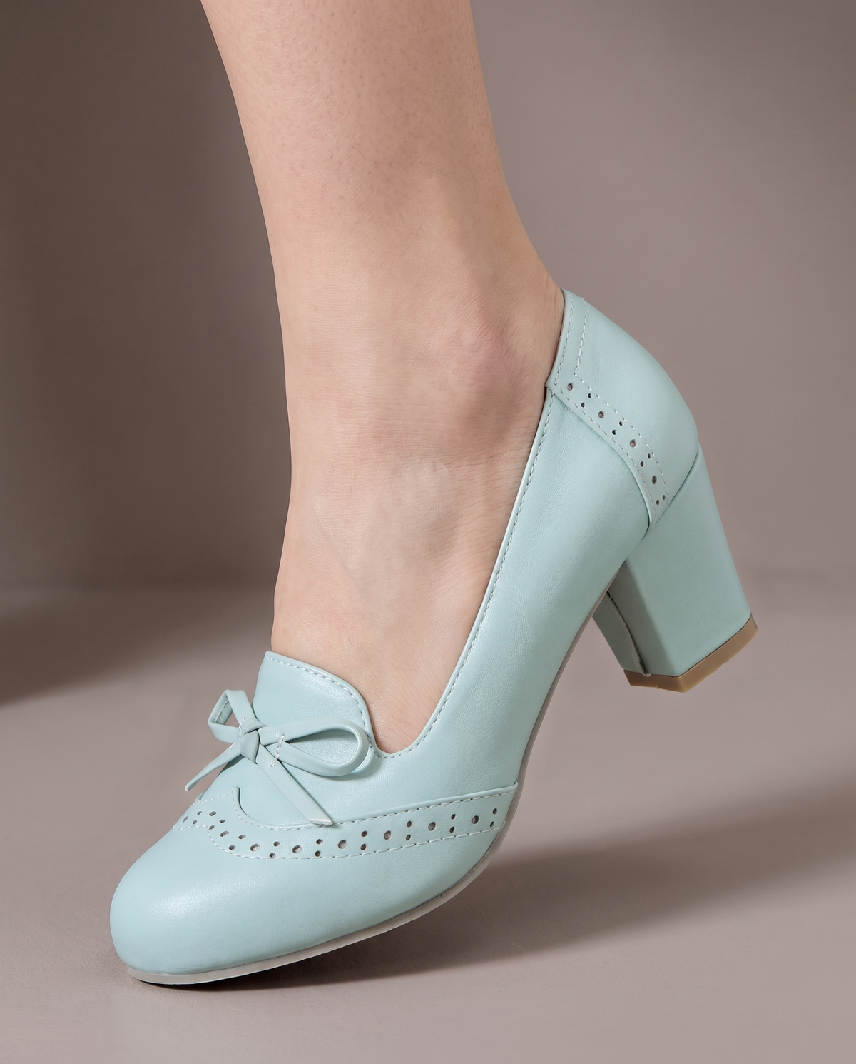 Eloise™ Vintage Bow Heels