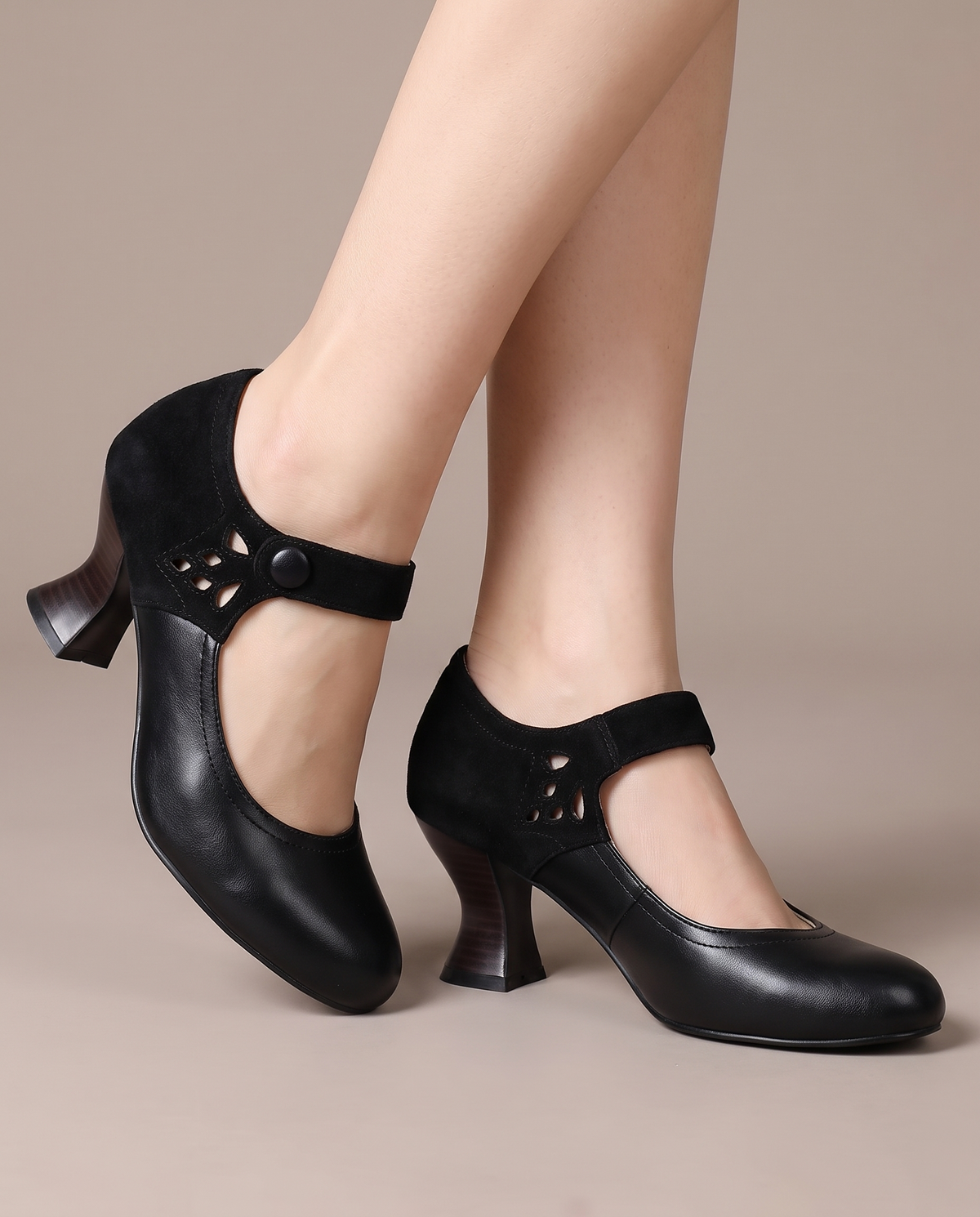 Madeleine™ Vintage Mary Jane Heels
