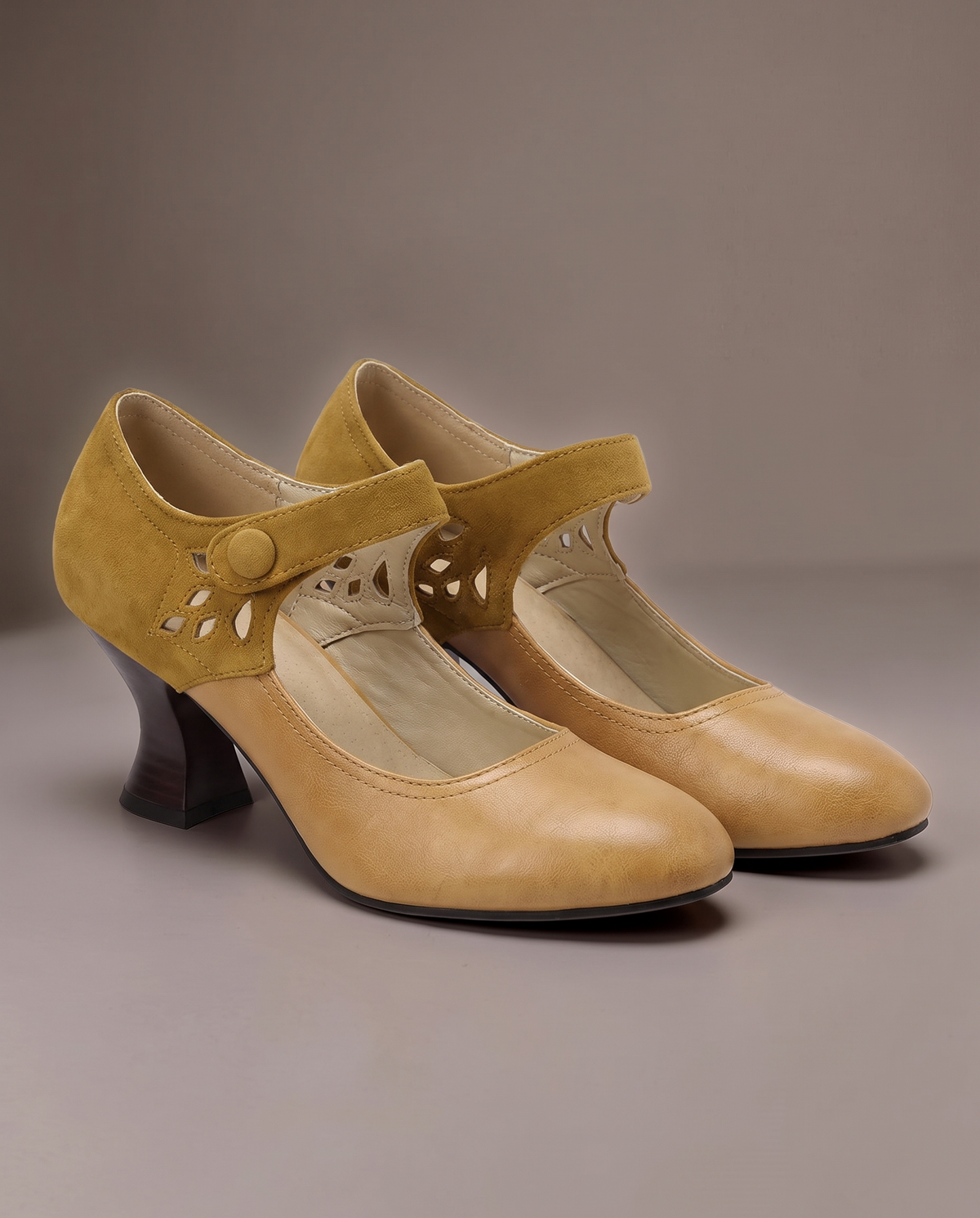 Madeleine™ Vintage Mary Jane Heels