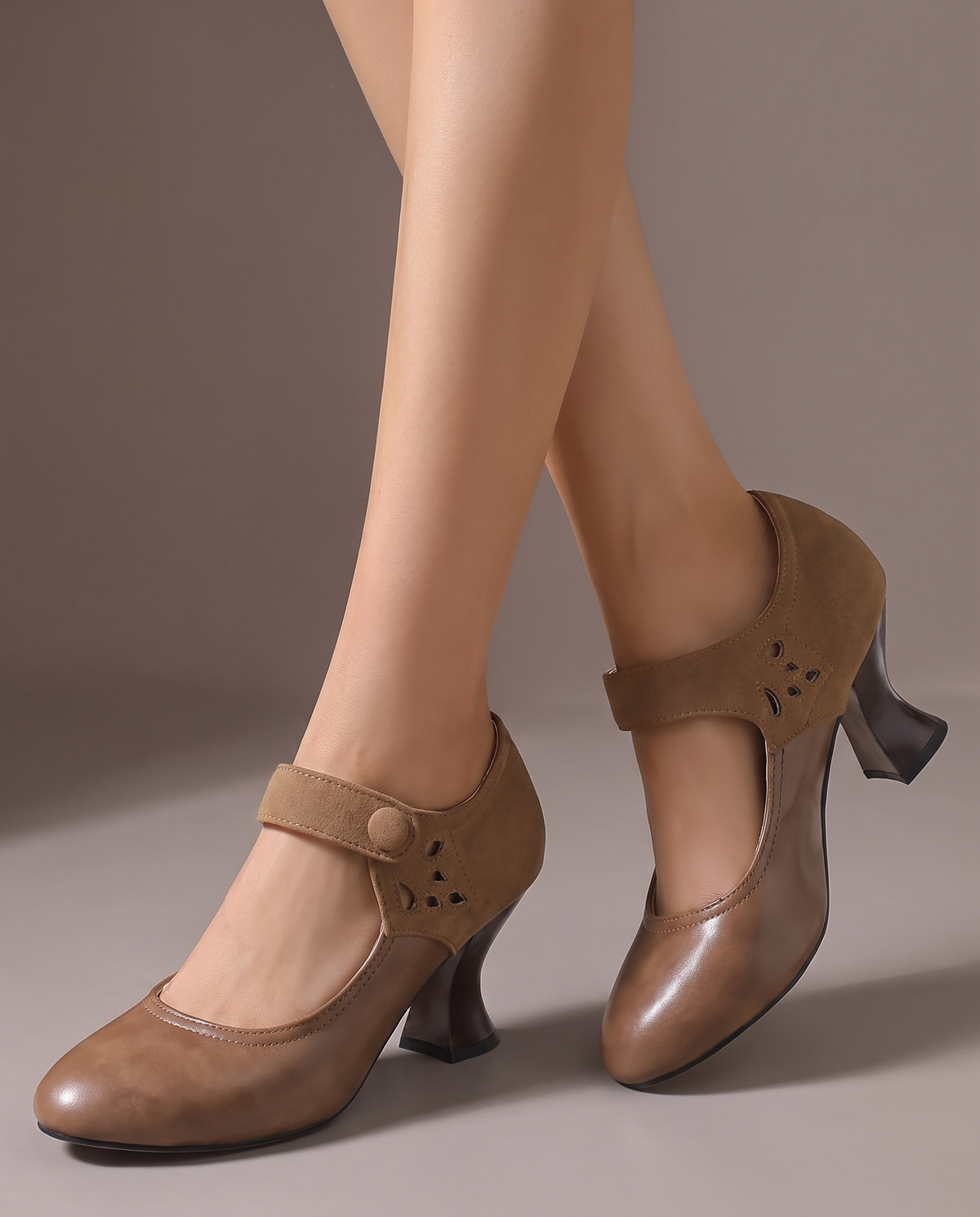 Florence™ Vintage Cut-Out Heels