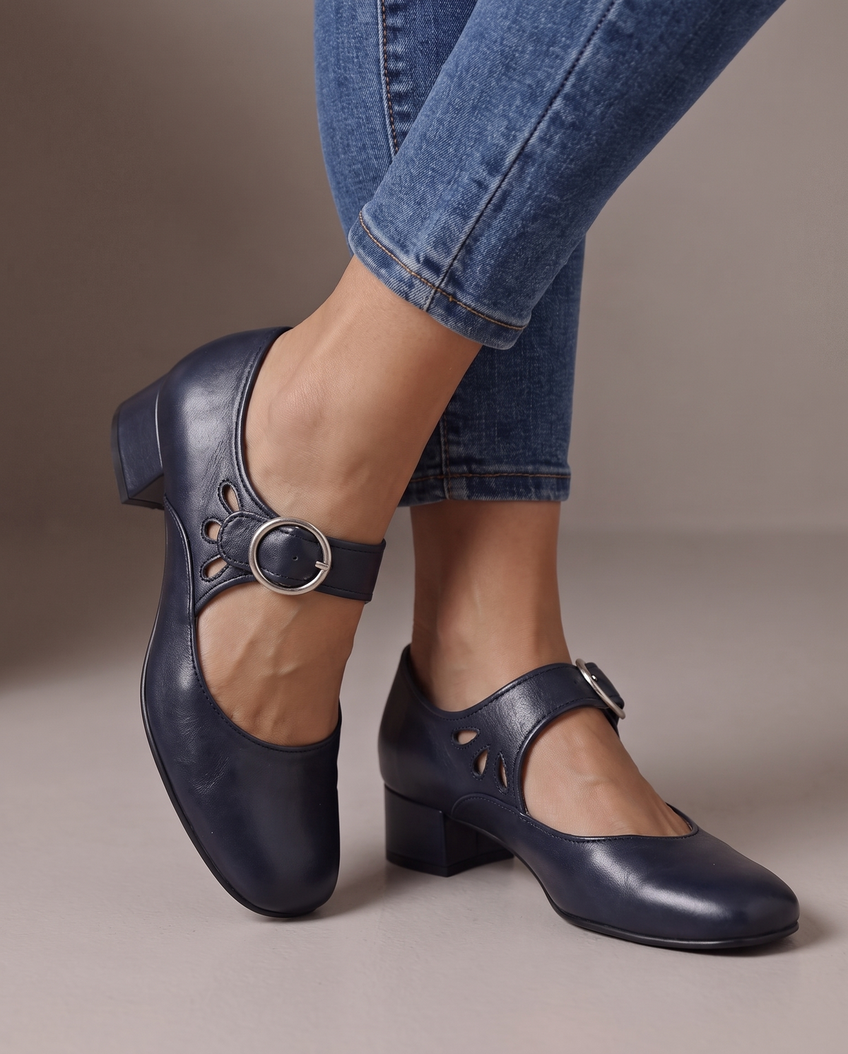Amelie™ Classic Leather Mary Janes